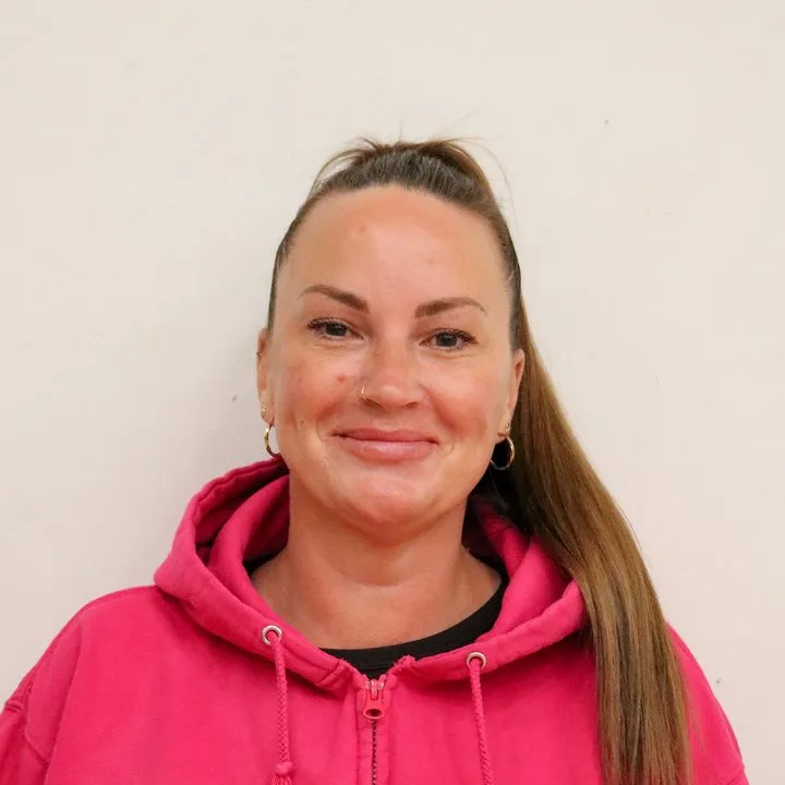 El, Committee Member