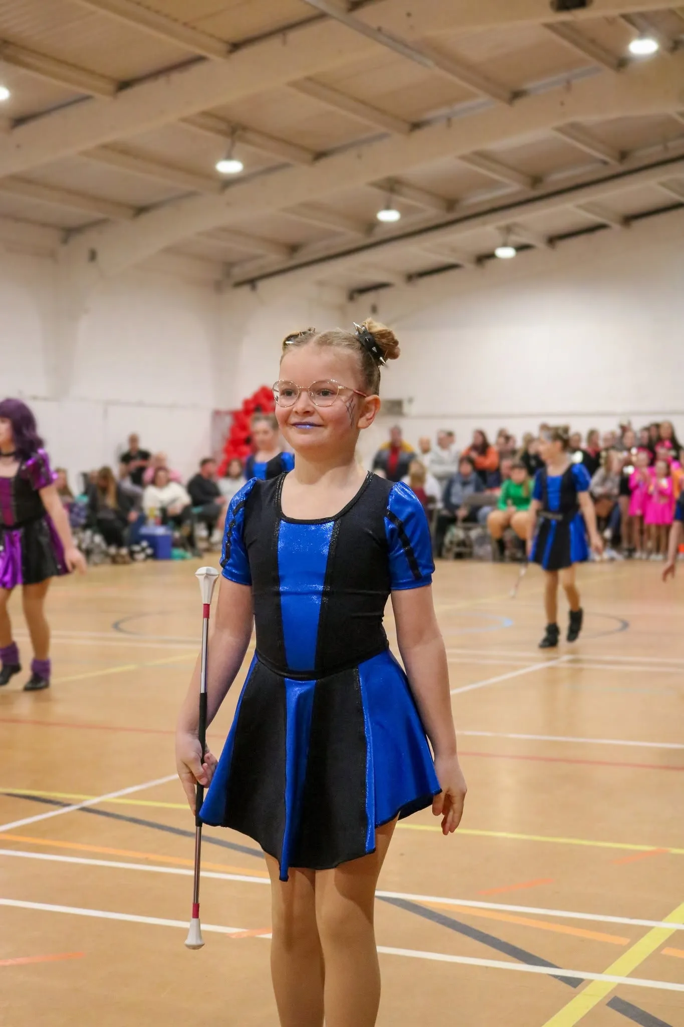 Diamond Twirlers Tinies majorettes performing